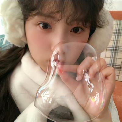 小资女孩向前冲